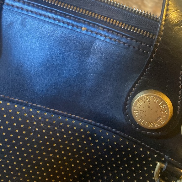 Dooney and Bourke handbag good condition - Picture 3 of 4